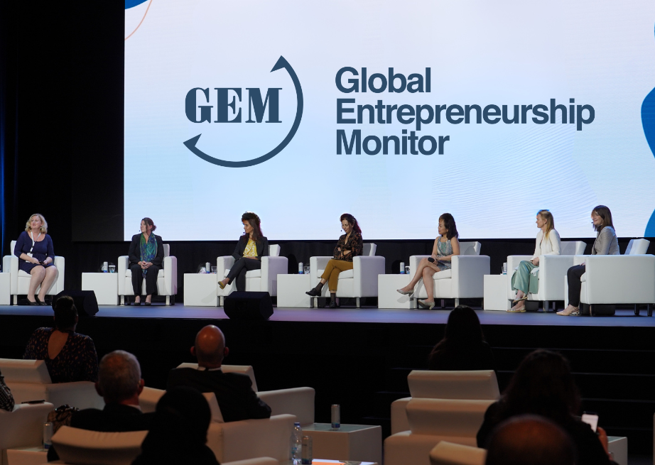 Join Our Report Launch Webinar: Supporting Women Entrepreneurs – Navigating Challenges, Driving Change